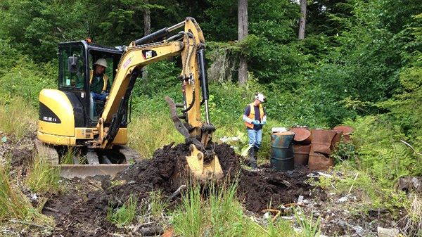 test pit excavation work by epa 2014